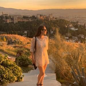 Meet your Posher, Alyssa